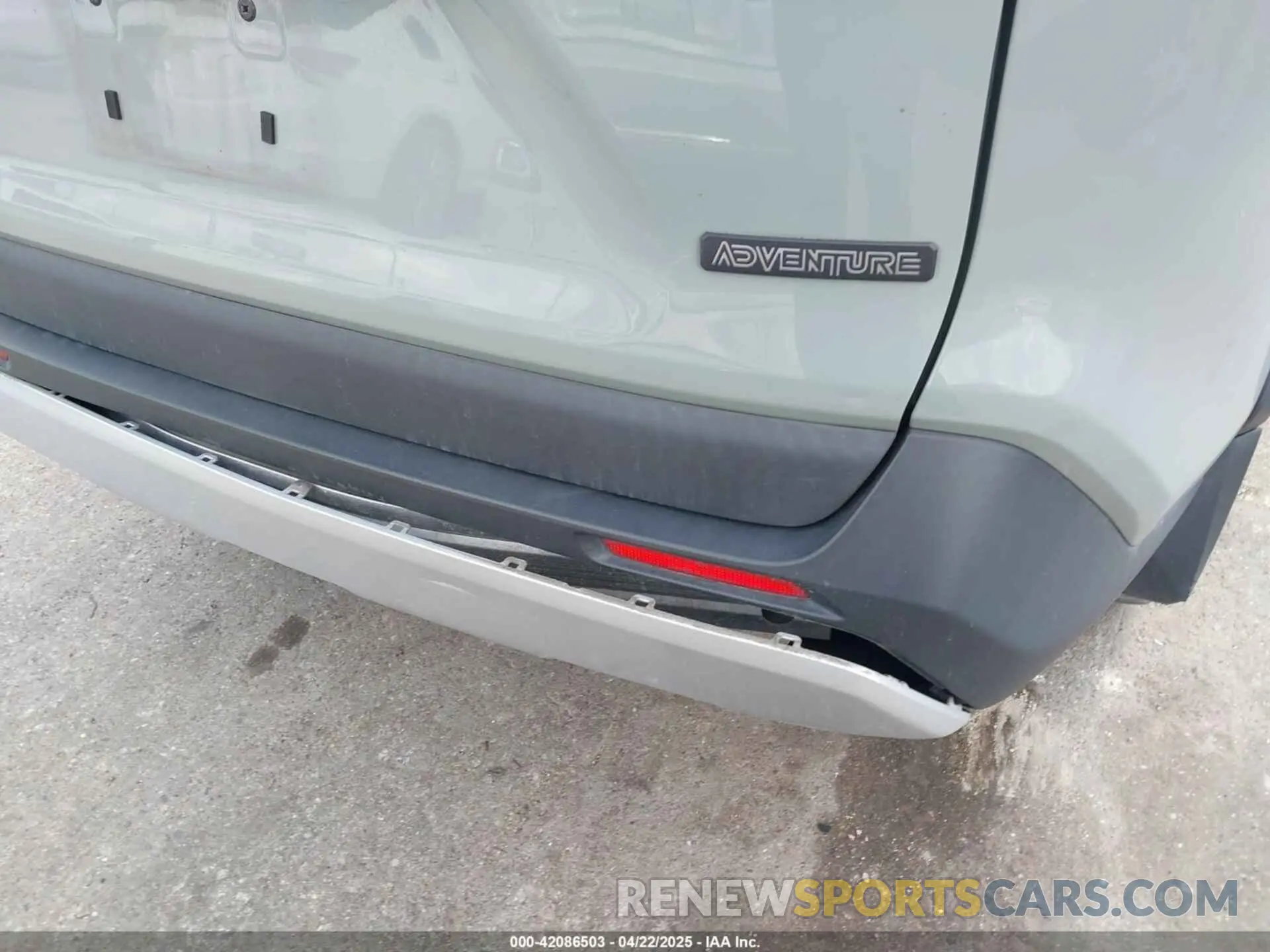 6 Photograph of a damaged car 2T3J1RFVXKW026905 TOYOTA RAV4 2019
