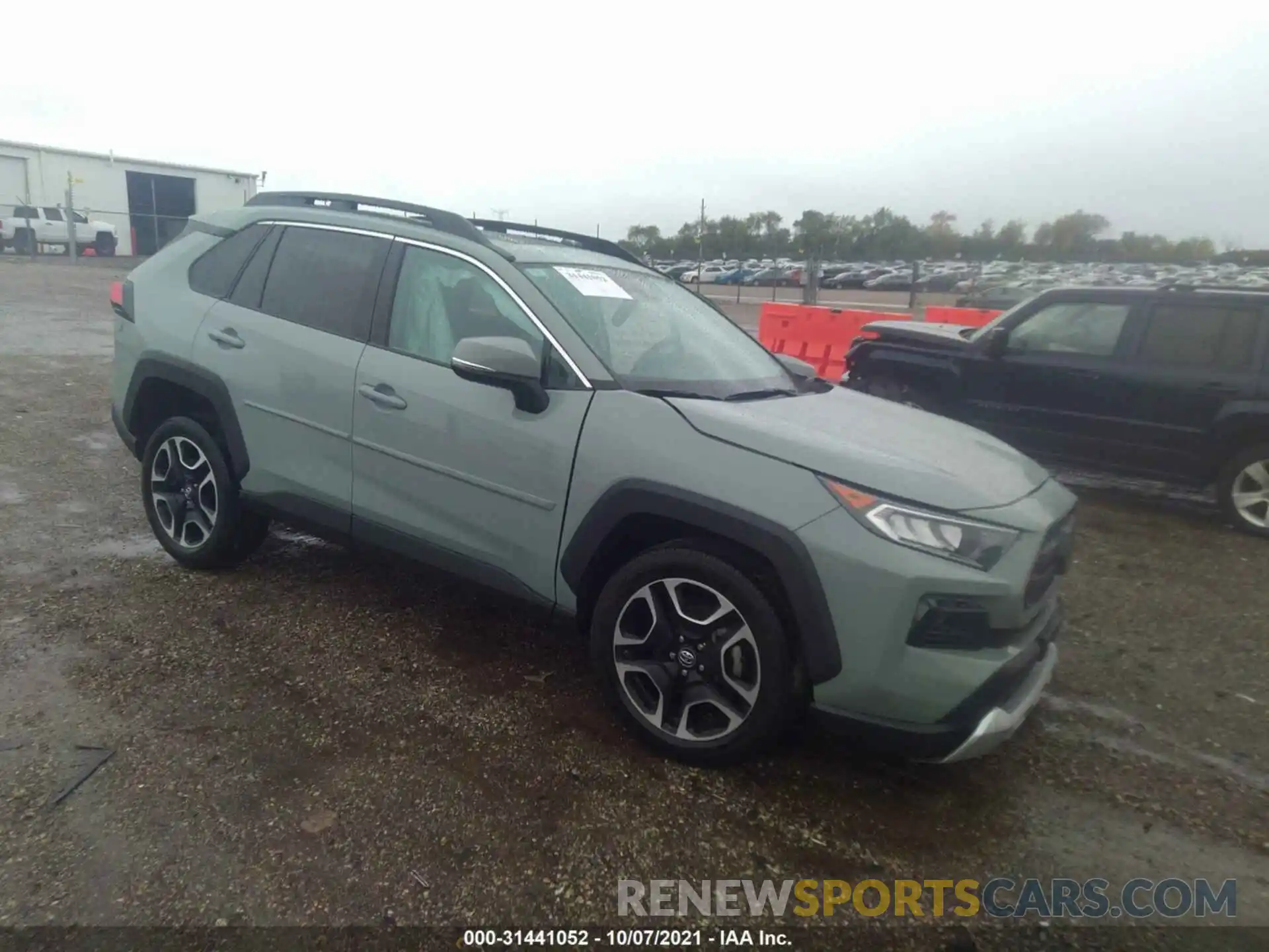 1 Photograph of a damaged car 2T3J1RFVXKW029819 TOYOTA RAV4 2019