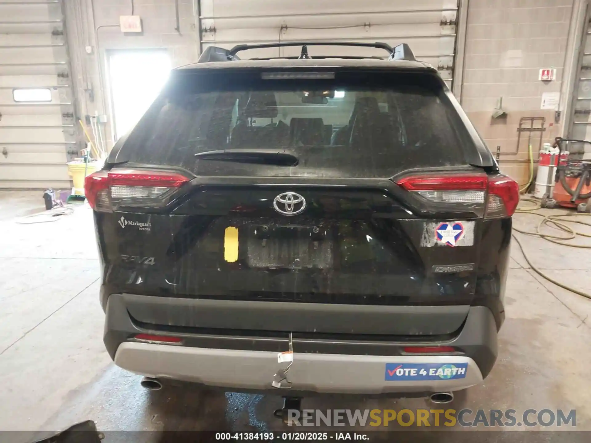 17 Photograph of a damaged car 2T3J1RFVXKW029951 TOYOTA RAV4 2019