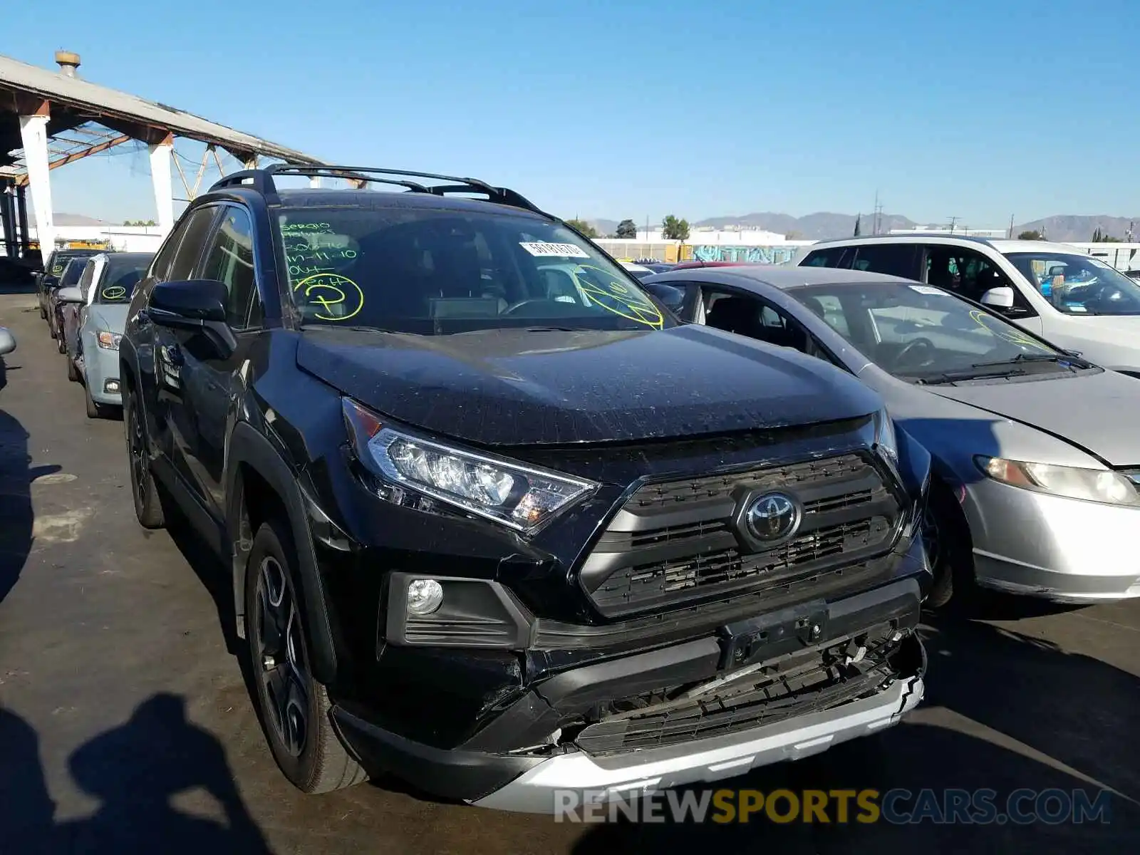 1 Photograph of a damaged car 2T3J1RFVXKW039671 TOYOTA RAV4 2019