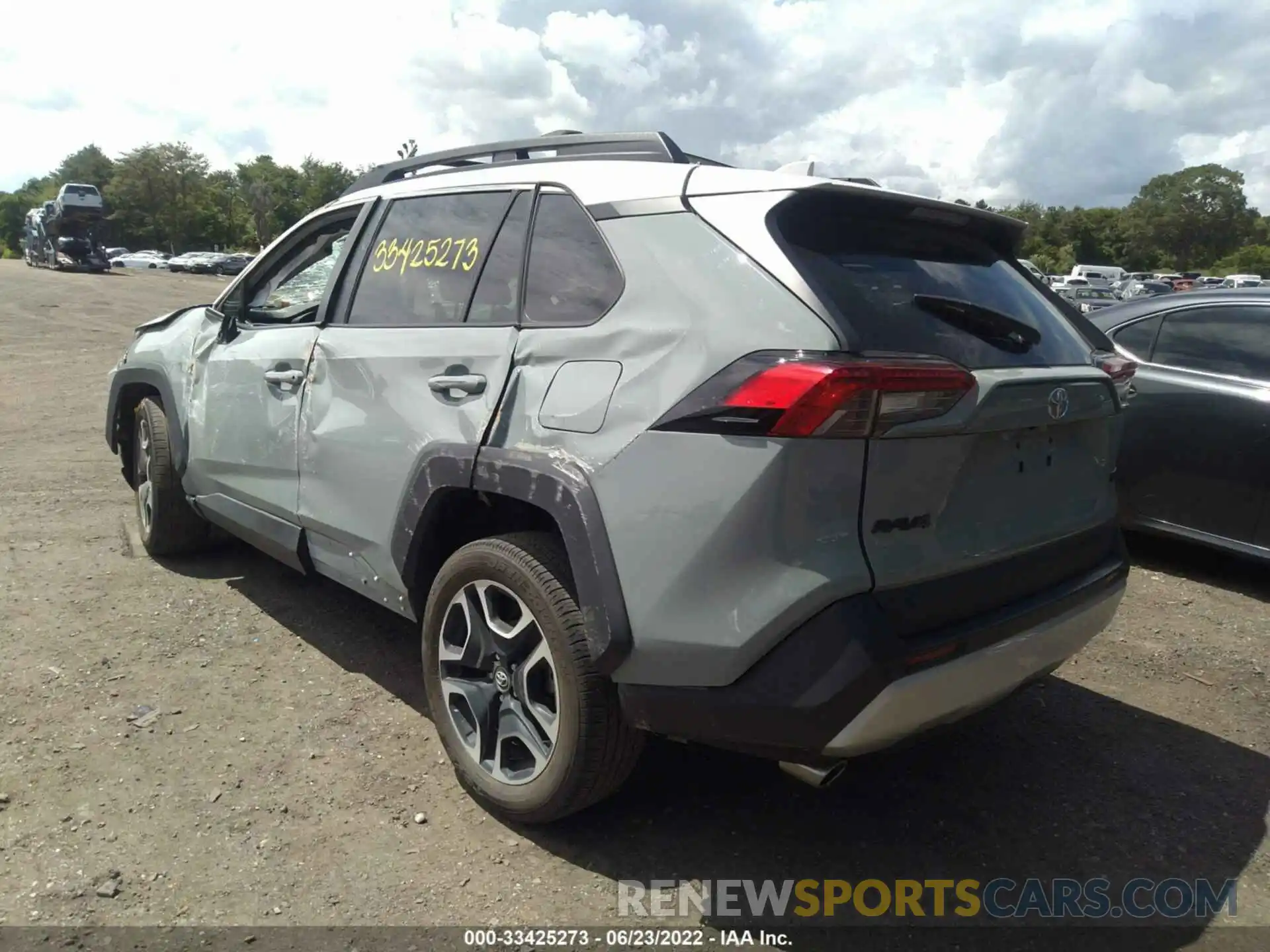 3 Photograph of a damaged car 2T3J1RFVXKW046653 TOYOTA RAV4 2019