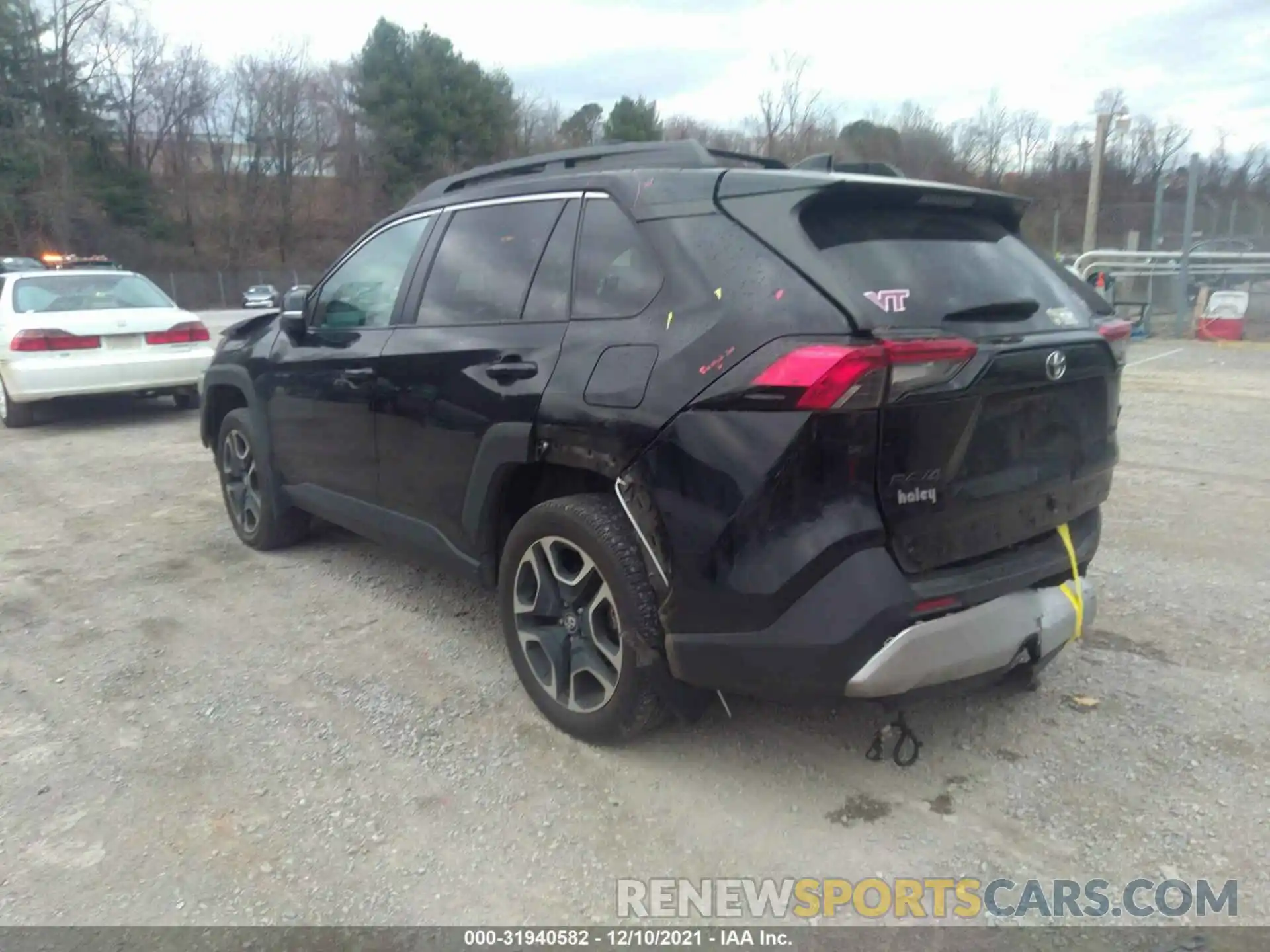 3 Photograph of a damaged car 2T3J1RFVXKW059130 TOYOTA RAV4 2019