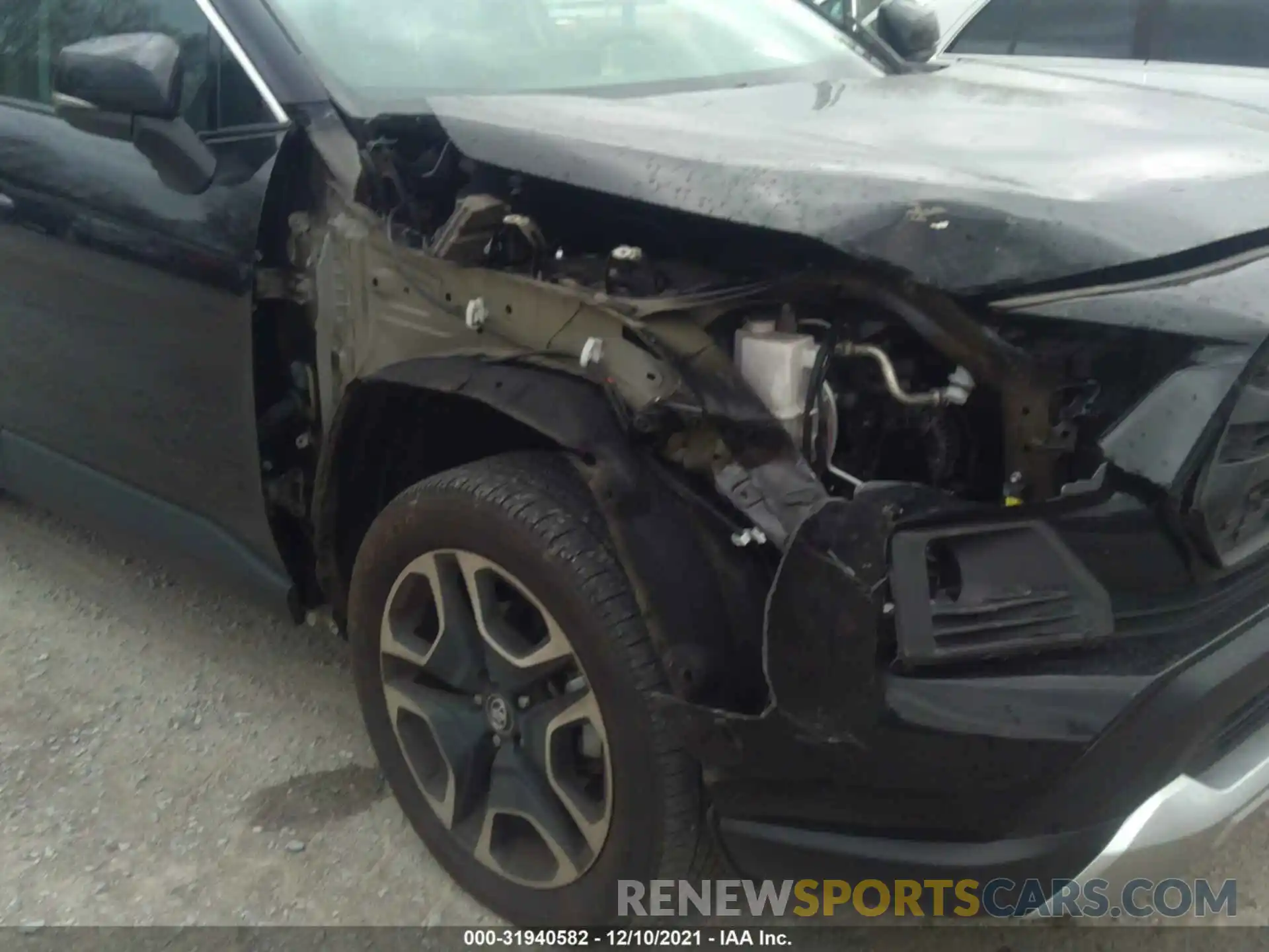 6 Photograph of a damaged car 2T3J1RFVXKW059130 TOYOTA RAV4 2019