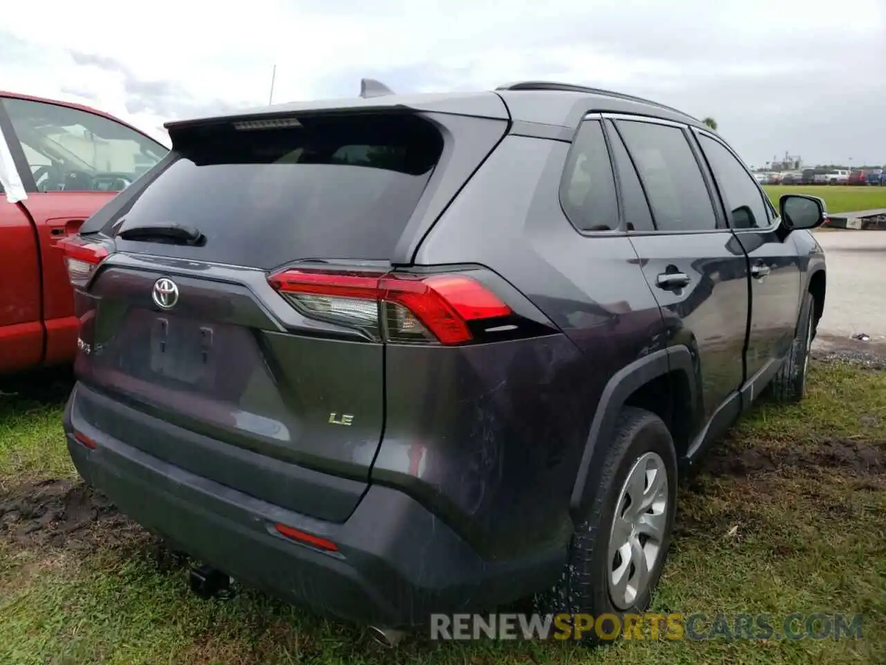 4 Photograph of a damaged car 2T3K1RFV0KC021654 TOYOTA RAV4 2019