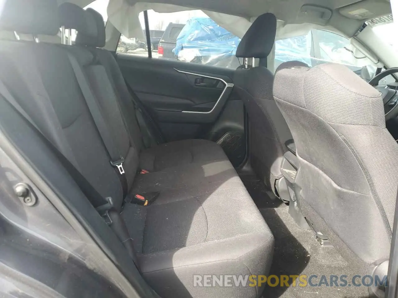 11 Photograph of a damaged car 2T3K1RFV0KW054264 TOYOTA RAV4 2019