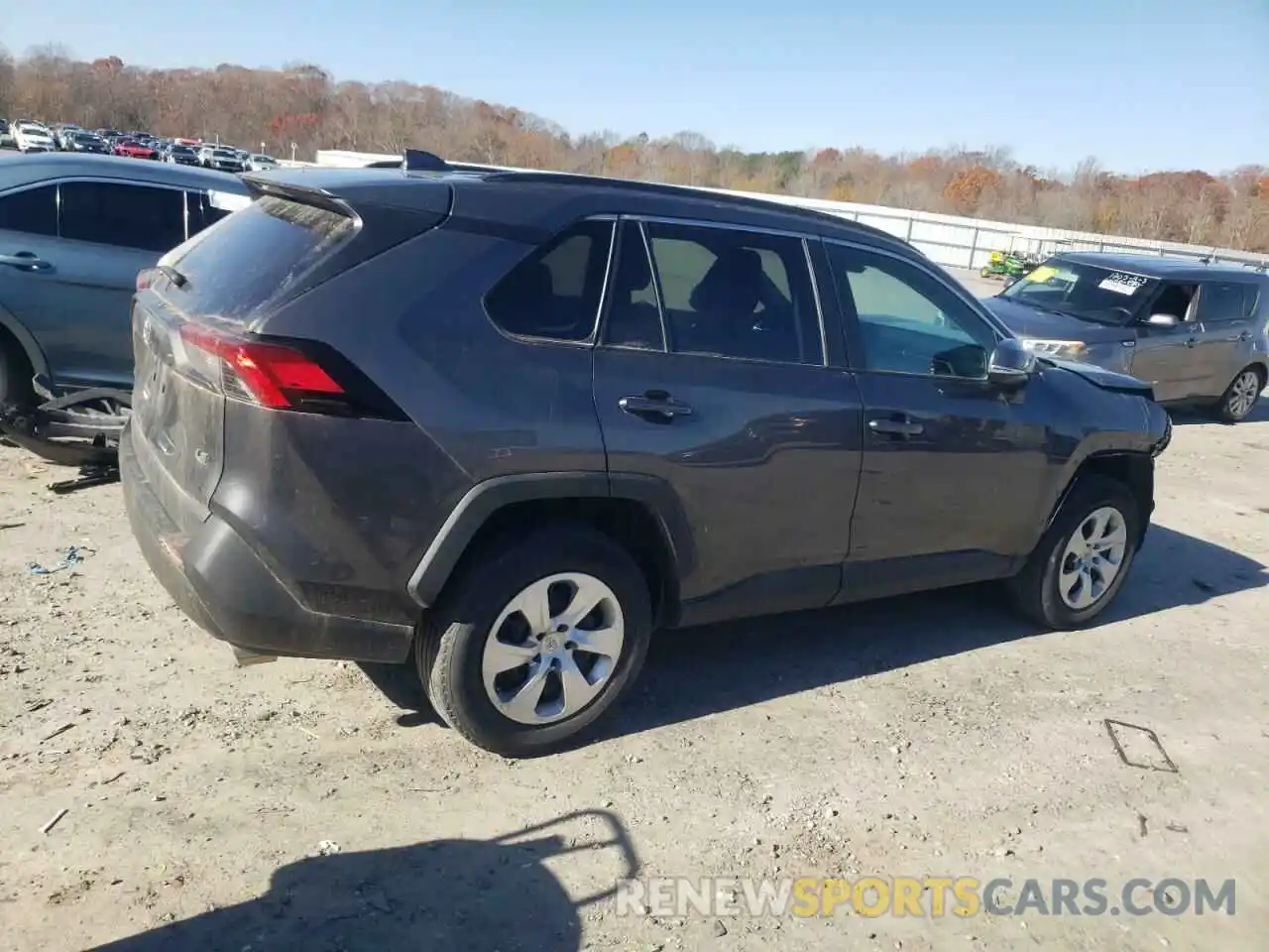 3 Photograph of a damaged car 2T3K1RFV2KW036400 TOYOTA RAV4 2019