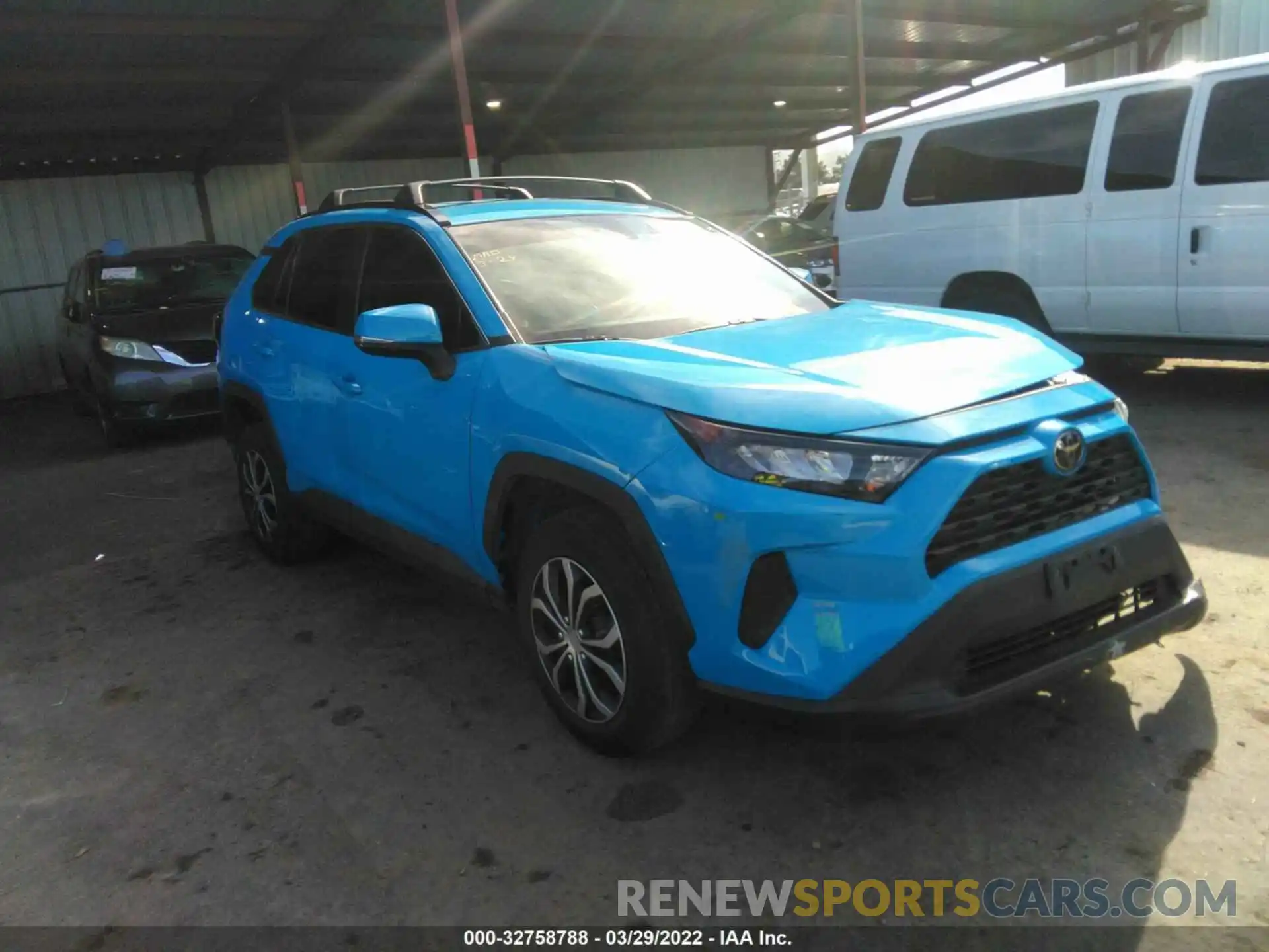 1 Photograph of a damaged car 2T3K1RFV3KC007893 TOYOTA RAV4 2019