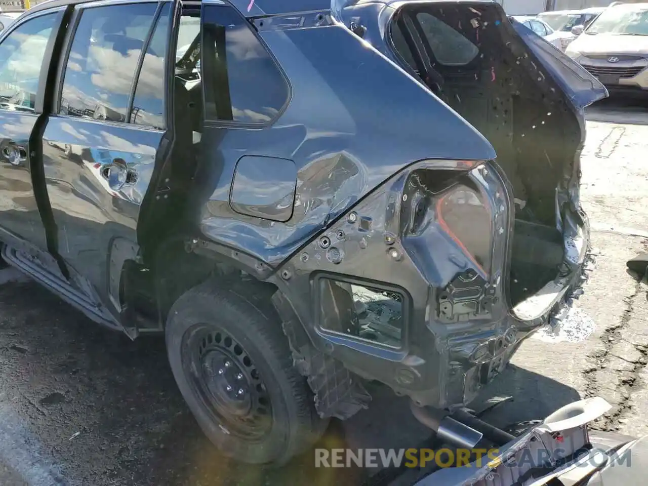 9 Photograph of a damaged car 2T3K1RFV3KC011622 TOYOTA RAV4 2019