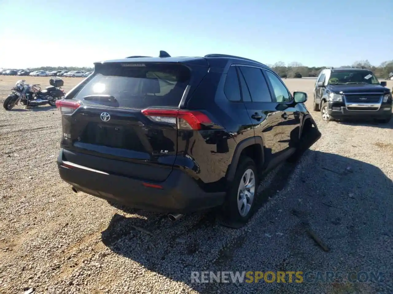 4 Photograph of a damaged car 2T3K1RFV3KW011554 TOYOTA RAV4 2019