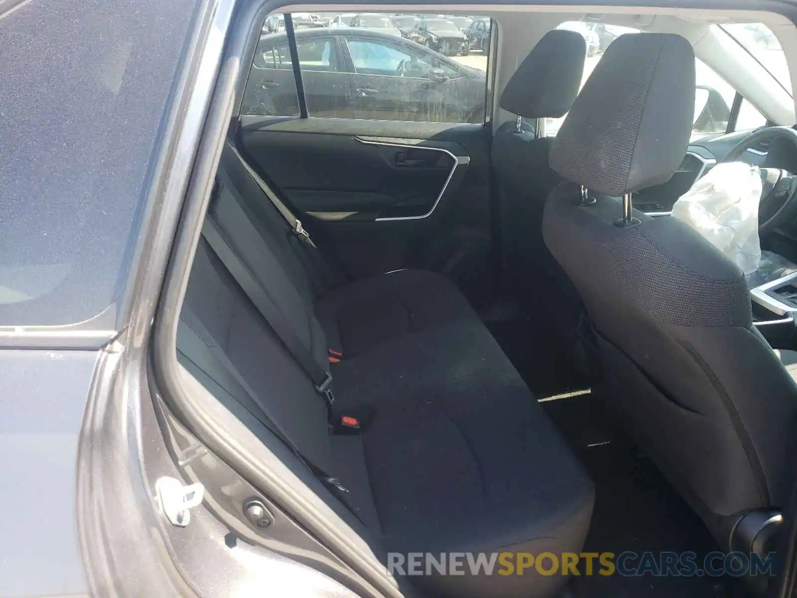 6 Photograph of a damaged car 2T3K1RFV3KW027141 TOYOTA RAV4 2019