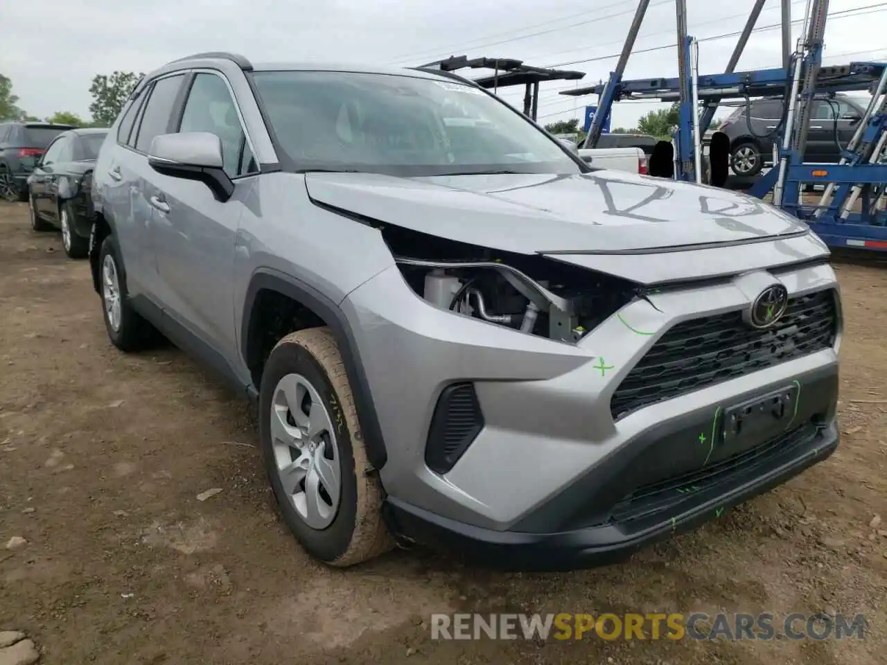 1 Photograph of a damaged car 2T3K1RFV3KW035126 TOYOTA RAV4 2019