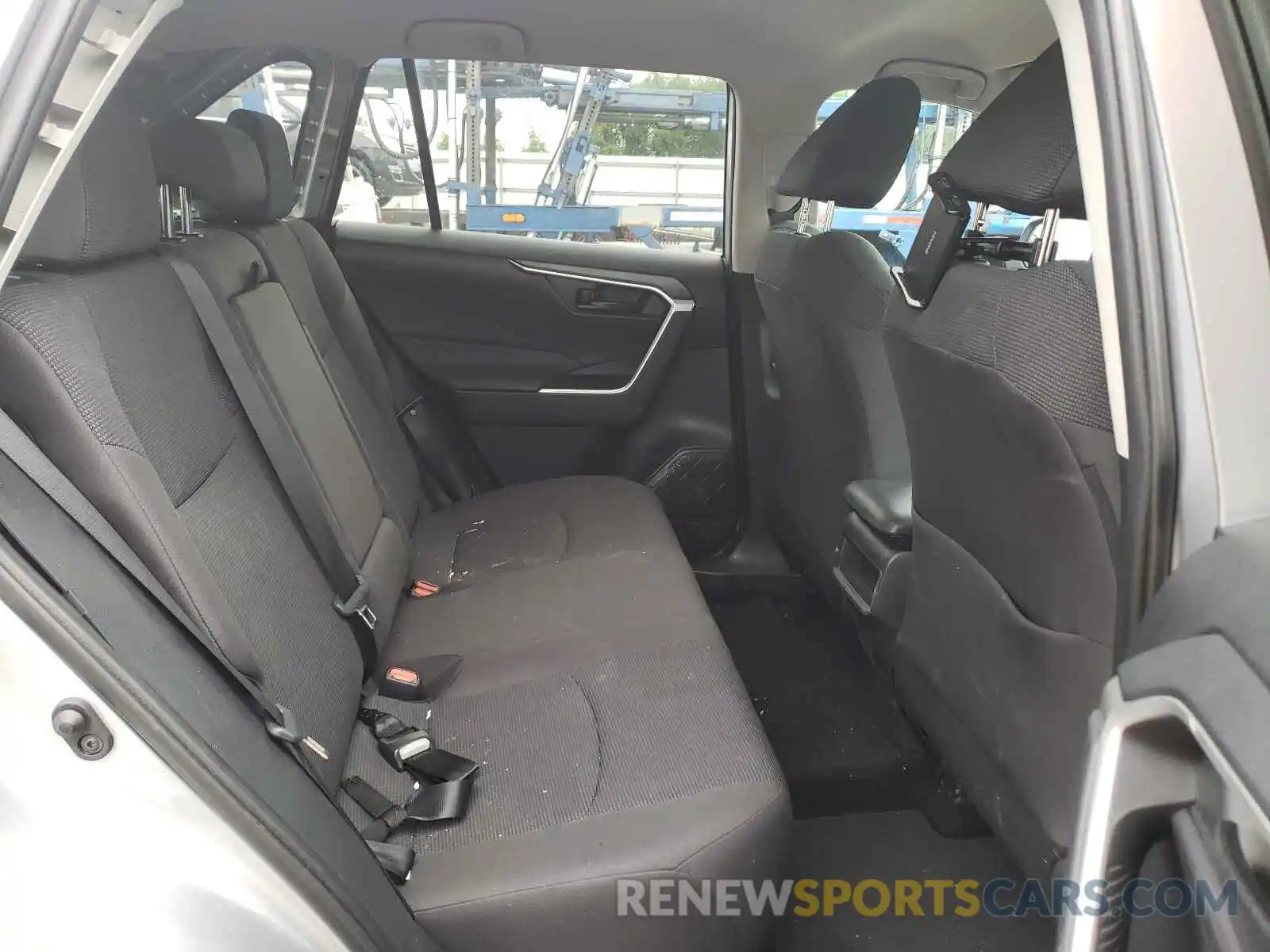 6 Photograph of a damaged car 2T3K1RFV3KW035126 TOYOTA RAV4 2019