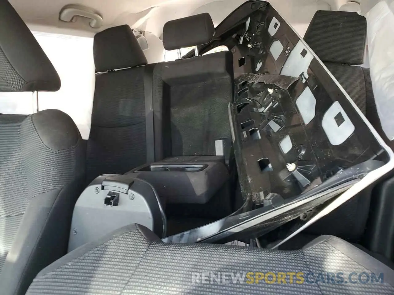 10 Photograph of a damaged car 2T3K1RFV4KW007707 TOYOTA RAV4 2019
