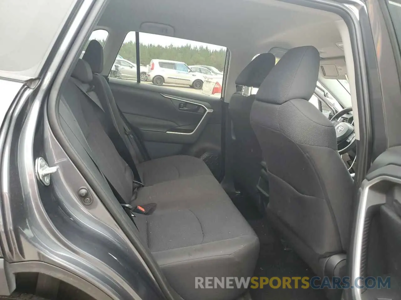 10 Photograph of a damaged car 2T3K1RFV4KW052789 TOYOTA RAV4 2019