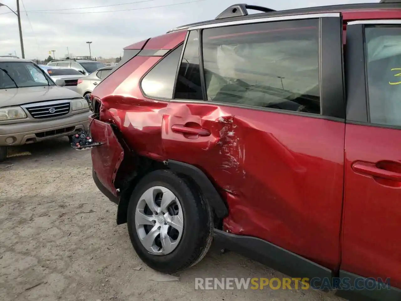 9 Photograph of a damaged car 2T3K1RFV5KW003052 TOYOTA RAV4 2019