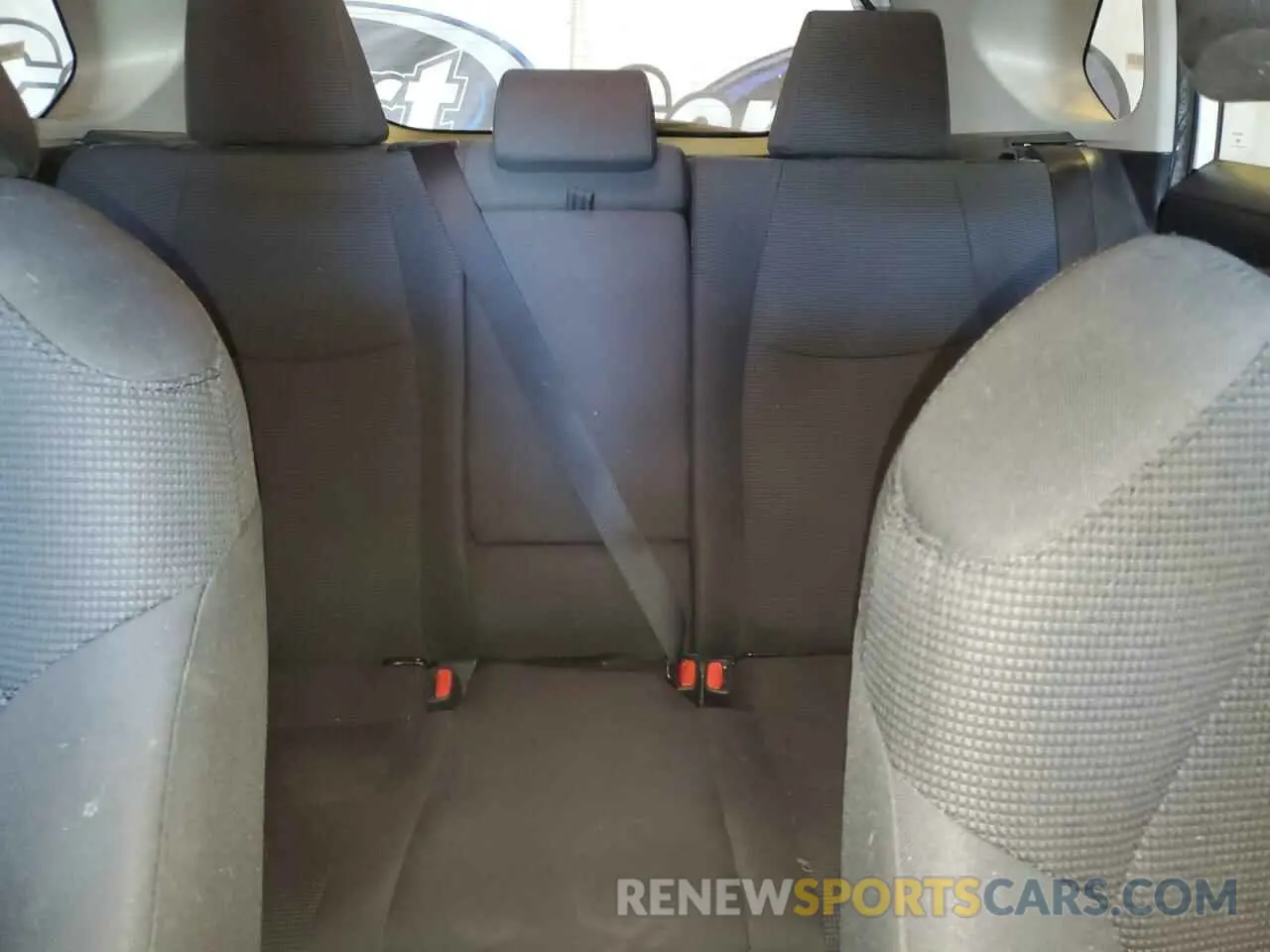 10 Photograph of a damaged car 2T3K1RFV5KW048881 TOYOTA RAV4 2019