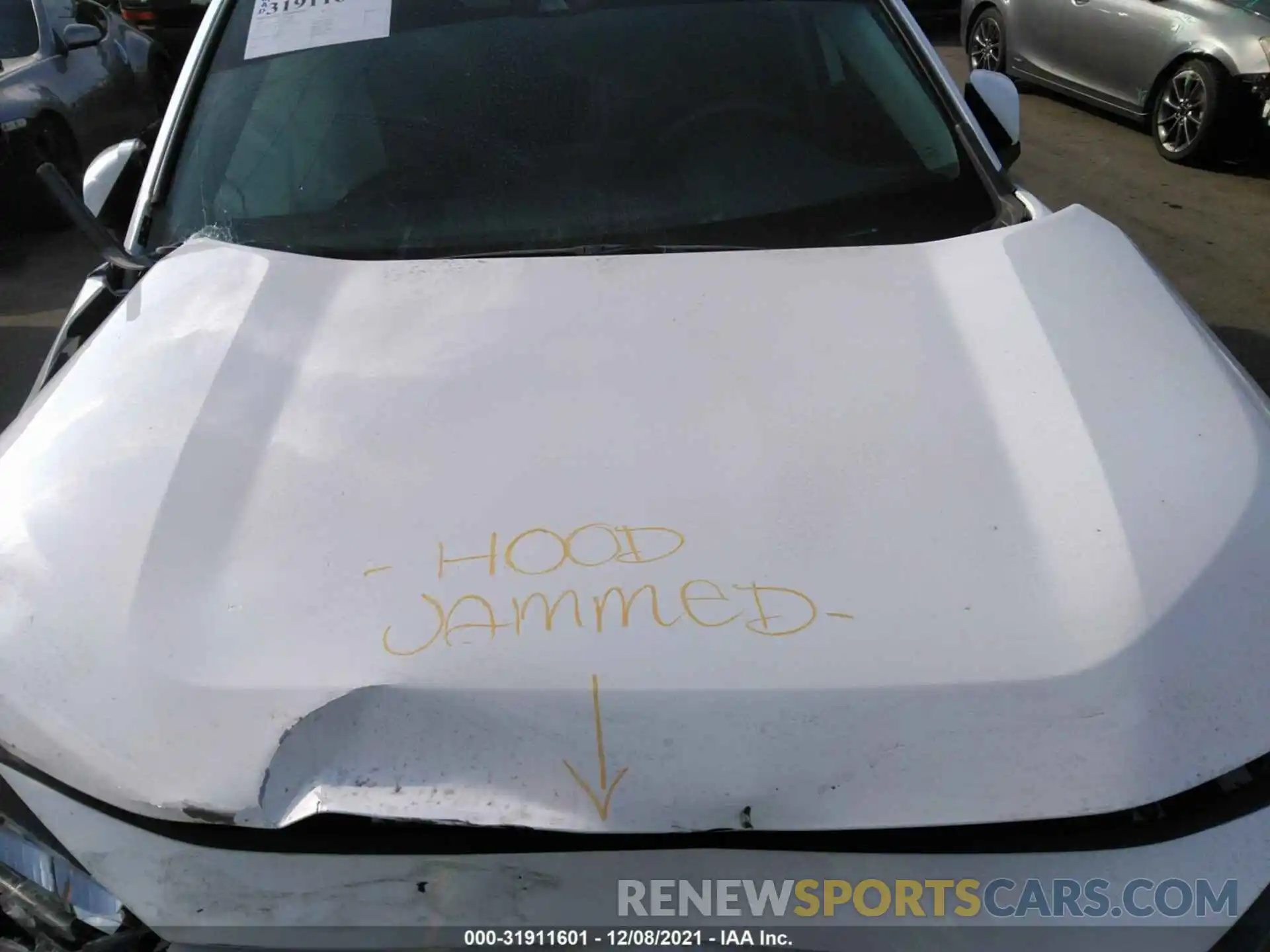 10 Photograph of a damaged car 2T3K1RFV6KC026597 TOYOTA RAV4 2019