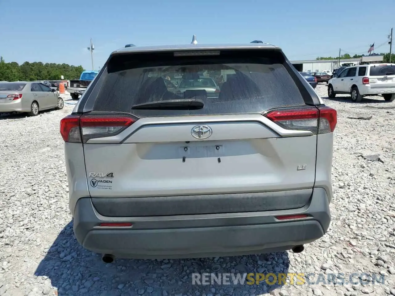 6 Photograph of a damaged car 2T3K1RFV6KW024640 TOYOTA RAV4 2019