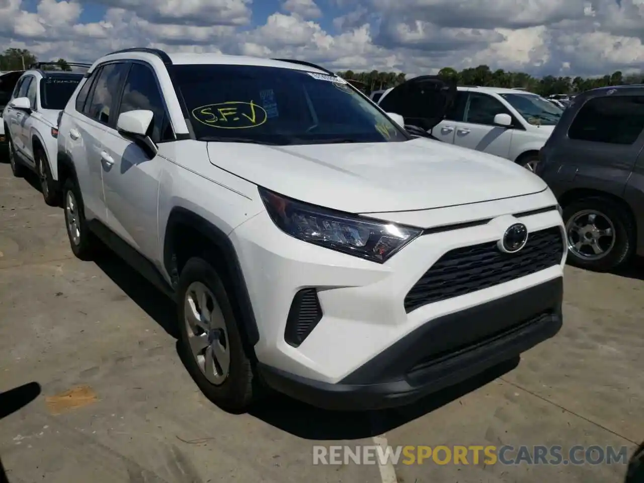 1 Photograph of a damaged car 2T3K1RFV6KW037632 TOYOTA RAV4 2019