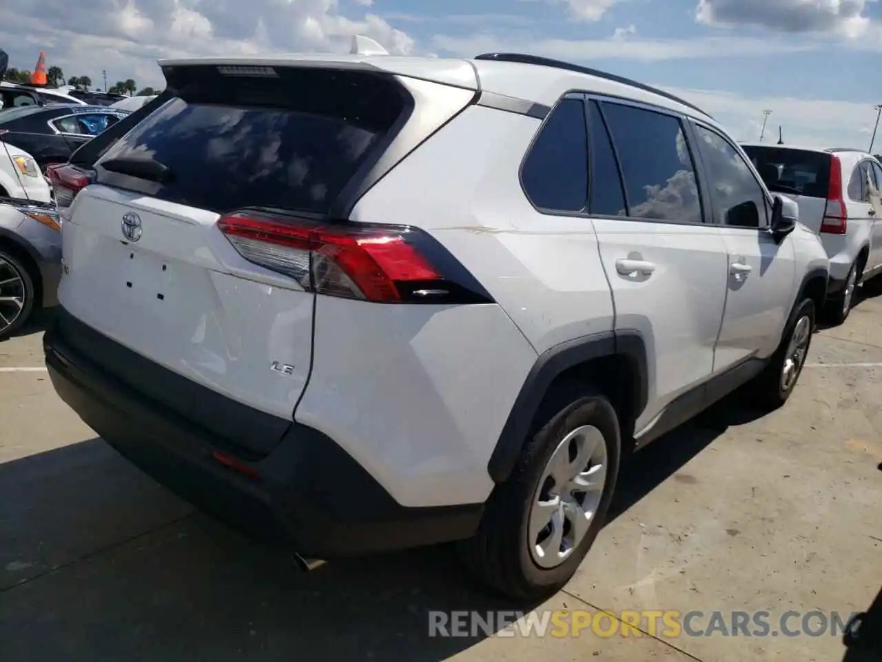 4 Photograph of a damaged car 2T3K1RFV6KW037632 TOYOTA RAV4 2019