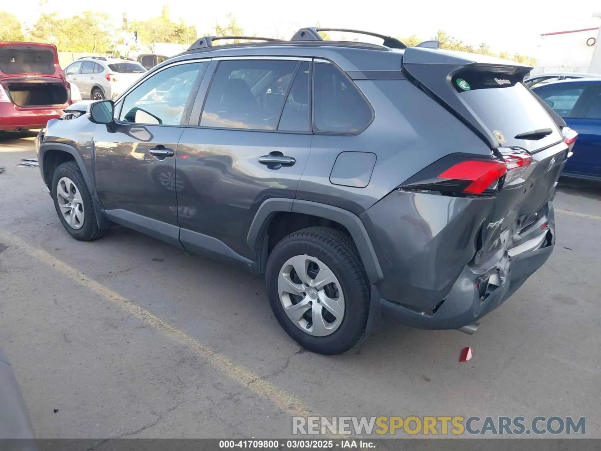 3 Photograph of a damaged car 2T3K1RFV6KW043754 TOYOTA RAV4 2019
