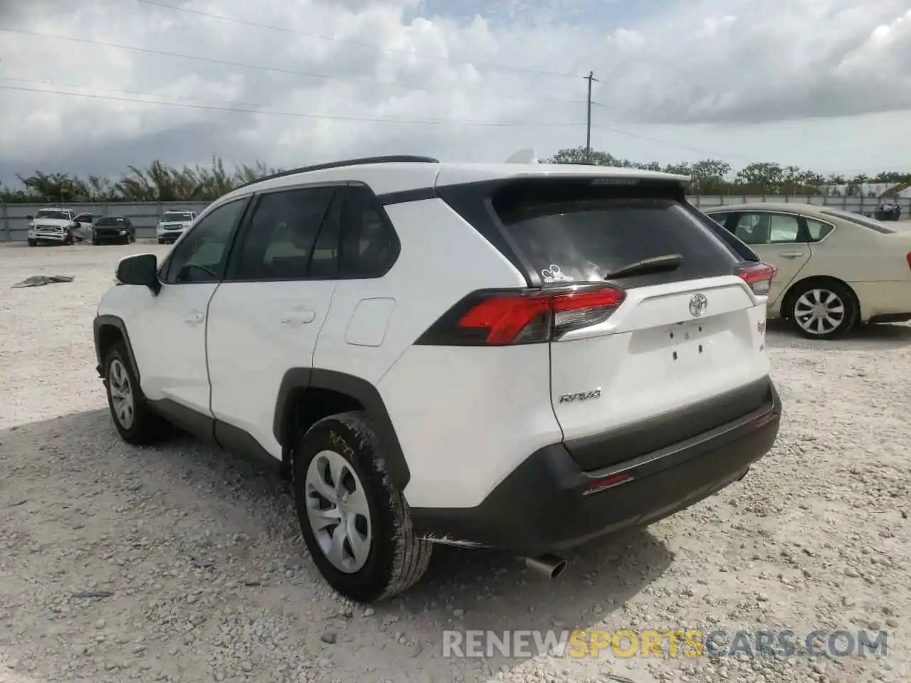 3 Photograph of a damaged car 2T3K1RFV6KW054382 TOYOTA RAV4 2019