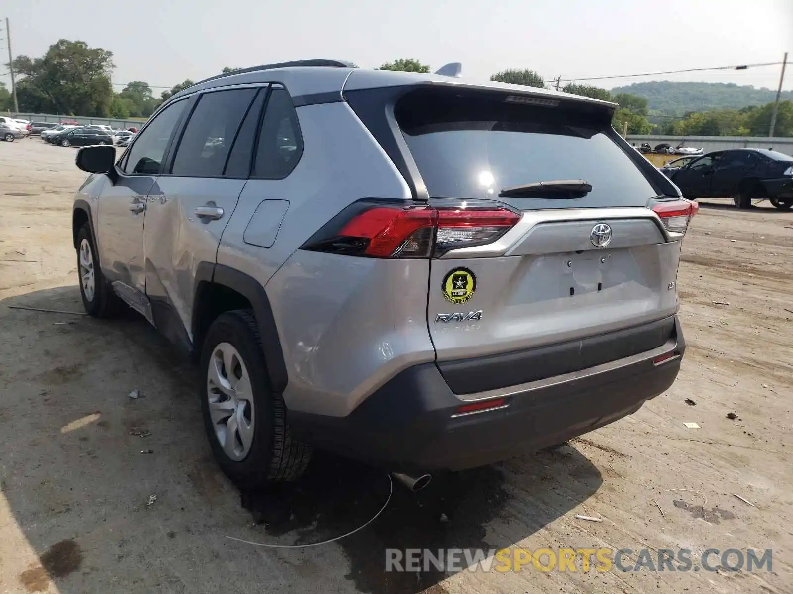 3 Photograph of a damaged car 2T3K1RFV6KW057198 TOYOTA RAV4 2019