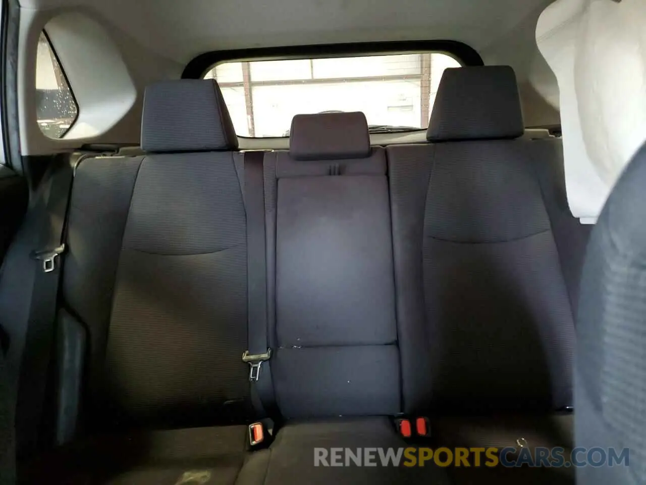 10 Photograph of a damaged car 2T3K1RFV7KC018766 TOYOTA RAV4 2019