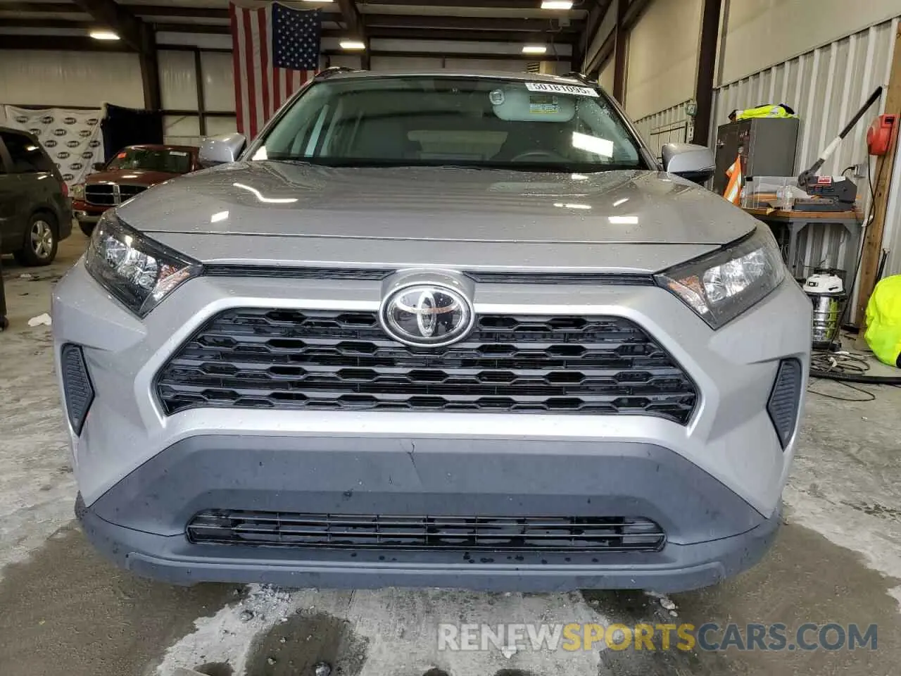5 Photograph of a damaged car 2T3K1RFV7KC018766 TOYOTA RAV4 2019