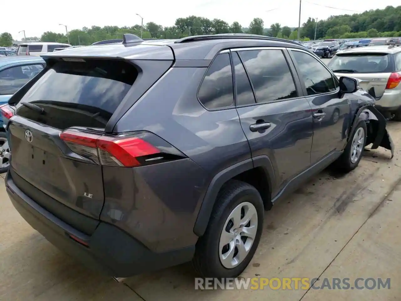 4 Photograph of a damaged car 2T3K1RFV7KW036411 TOYOTA RAV4 2019