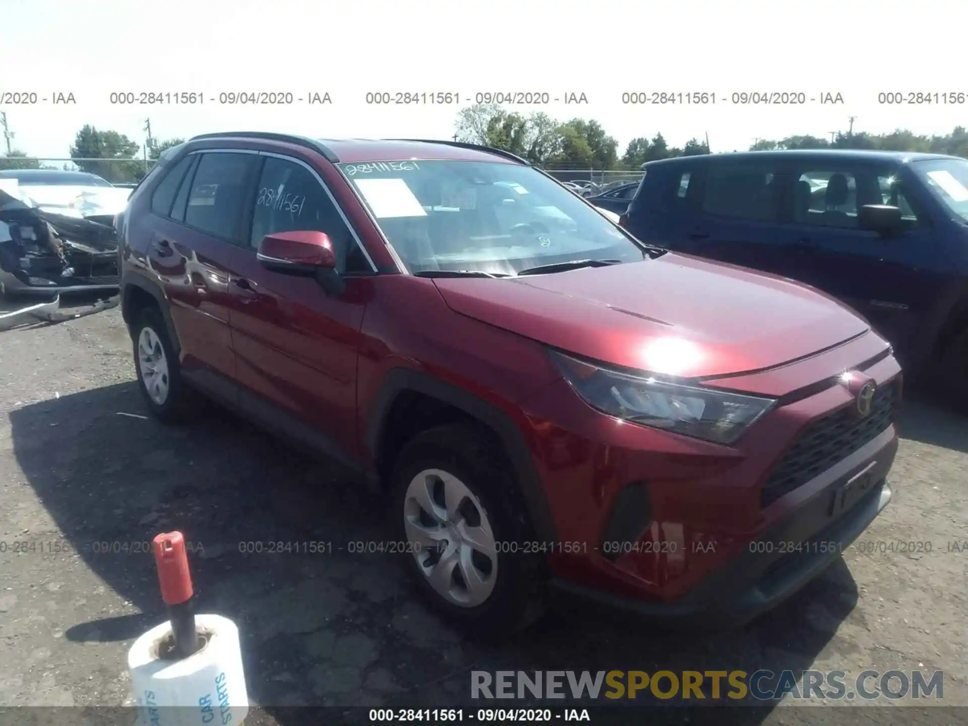 1 Photograph of a damaged car 2T3K1RFV9KC021636 TOYOTA RAV4 2019