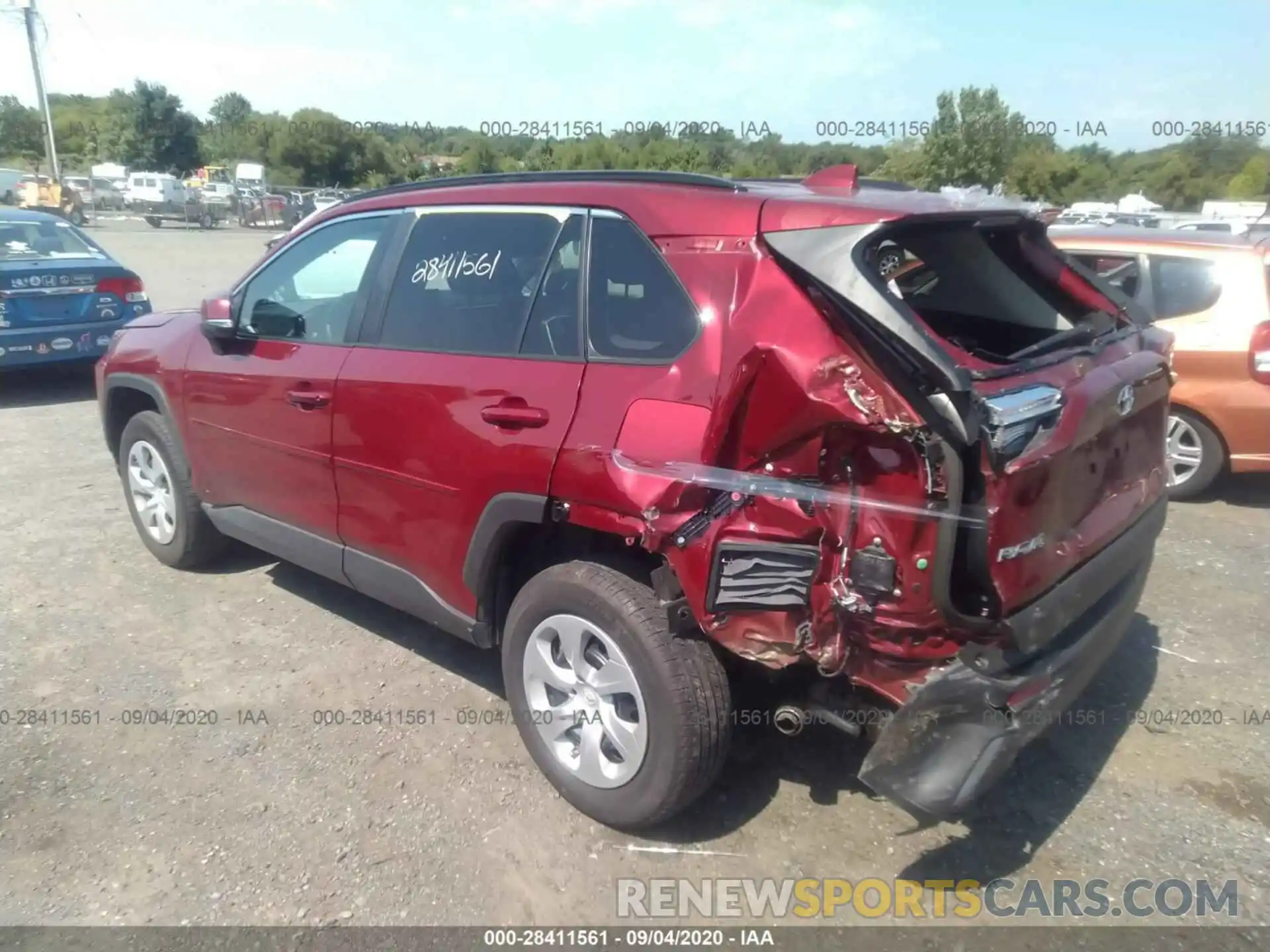 3 Photograph of a damaged car 2T3K1RFV9KC021636 TOYOTA RAV4 2019