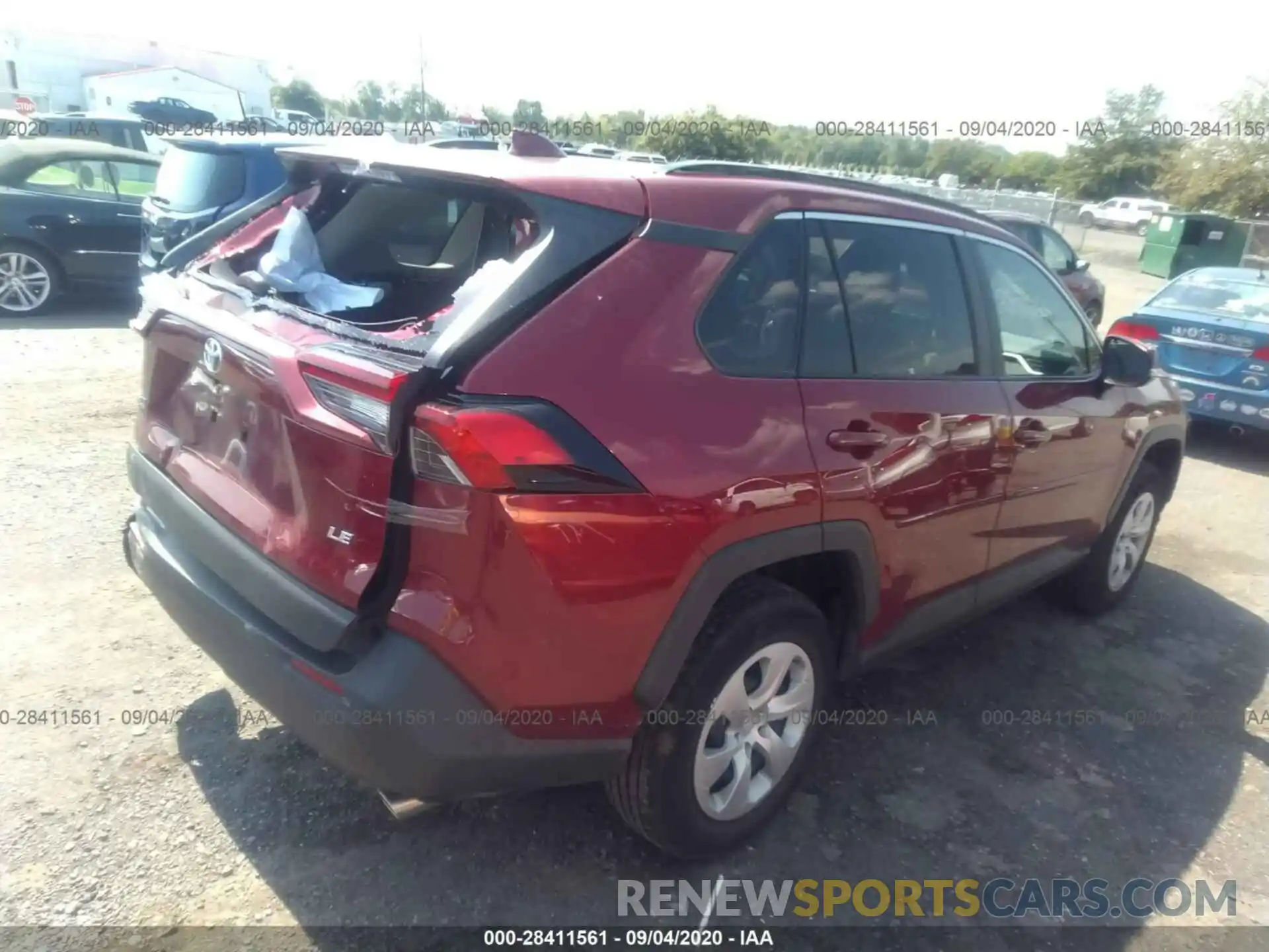 4 Photograph of a damaged car 2T3K1RFV9KC021636 TOYOTA RAV4 2019