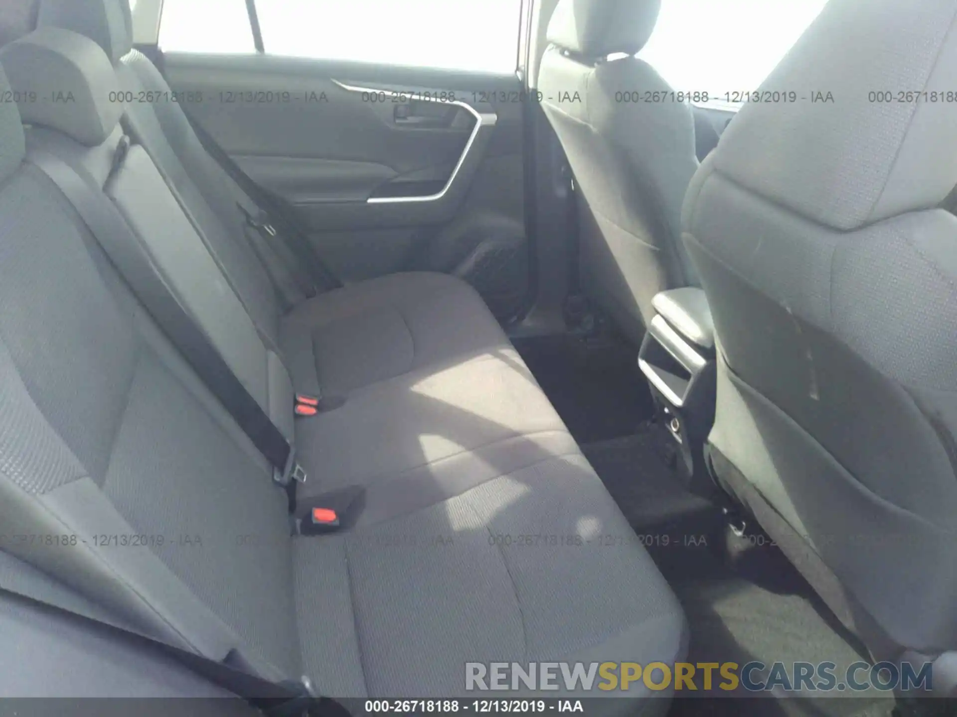 8 Photograph of a damaged car 2T3K1RFV9KW028259 TOYOTA RAV4 2019