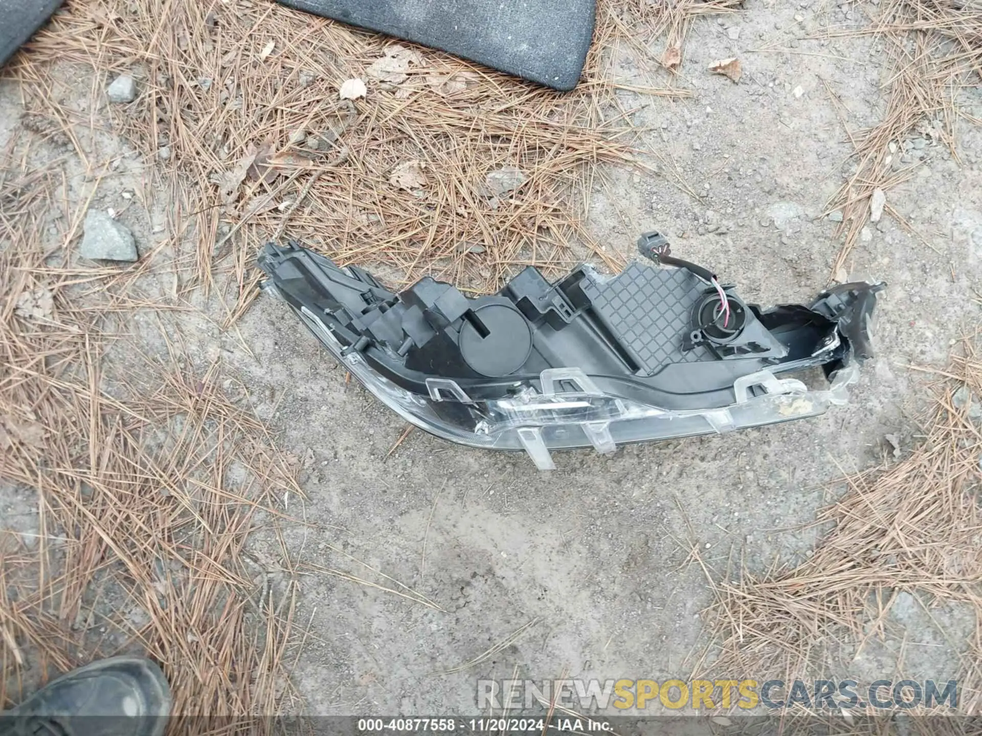 12 Photograph of a damaged car 2T3K1RFV9KW034899 TOYOTA RAV4 2019