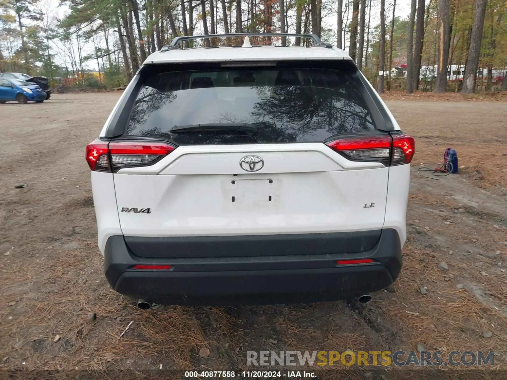 17 Photograph of a damaged car 2T3K1RFV9KW034899 TOYOTA RAV4 2019