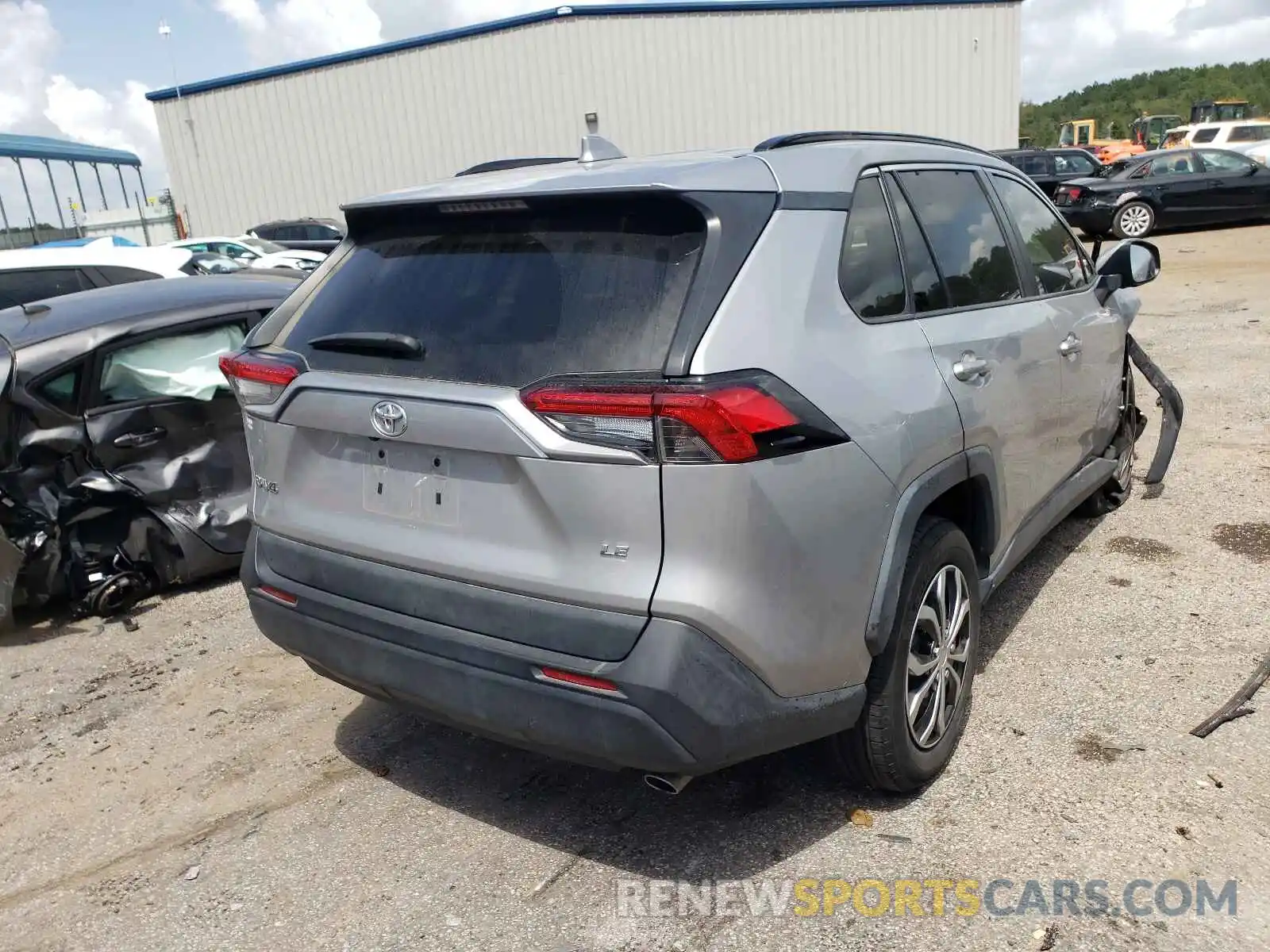 4 Photograph of a damaged car 2T3K1RFV9KW052853 TOYOTA RAV4 2019