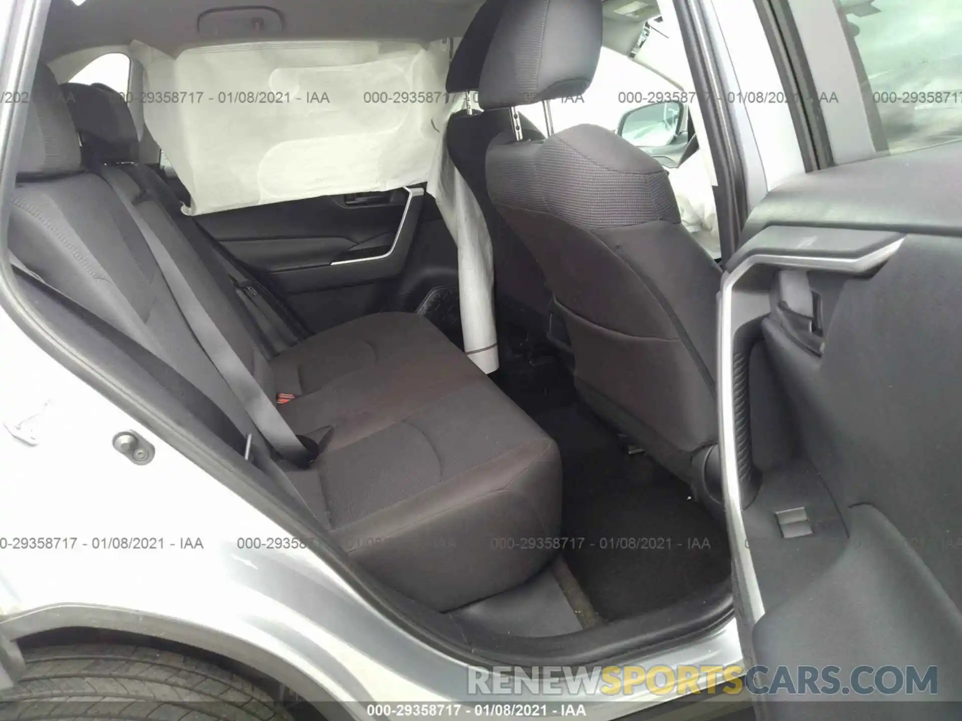 8 Photograph of a damaged car 2T3K1RFV9KW053274 TOYOTA RAV4 2019