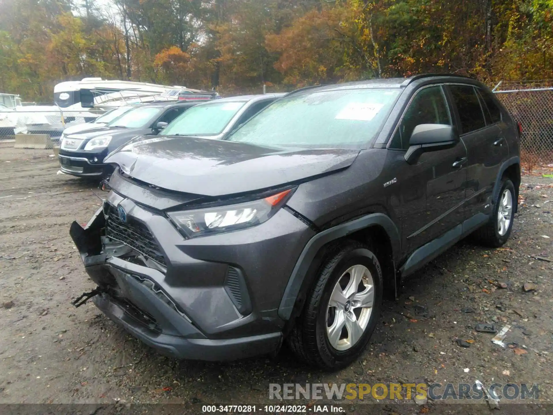 2 Photograph of a damaged car 2T3LWRFV1KW011266 TOYOTA RAV4 2019