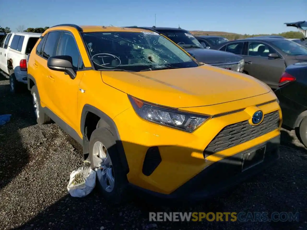 1 Photograph of a damaged car 2T3LWRFV2KW035821 TOYOTA RAV4 2019