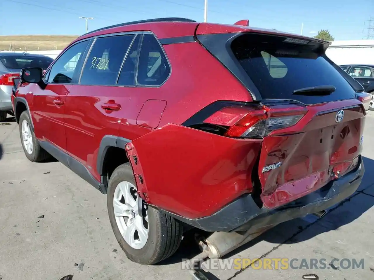 3 Photograph of a damaged car 2T3LWRFV3KW016212 TOYOTA RAV4 2019