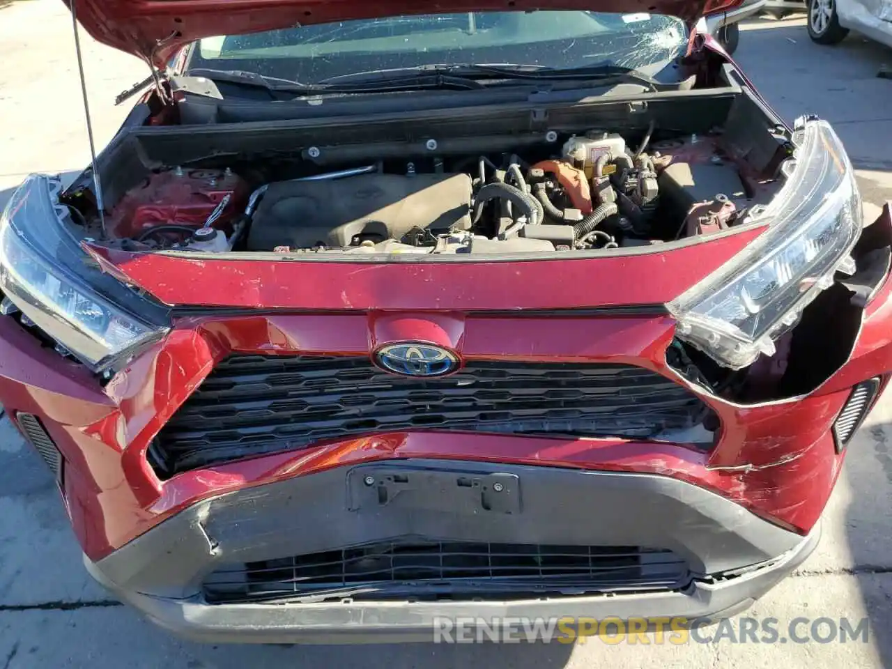 7 Photograph of a damaged car 2T3LWRFV3KW016212 TOYOTA RAV4 2019