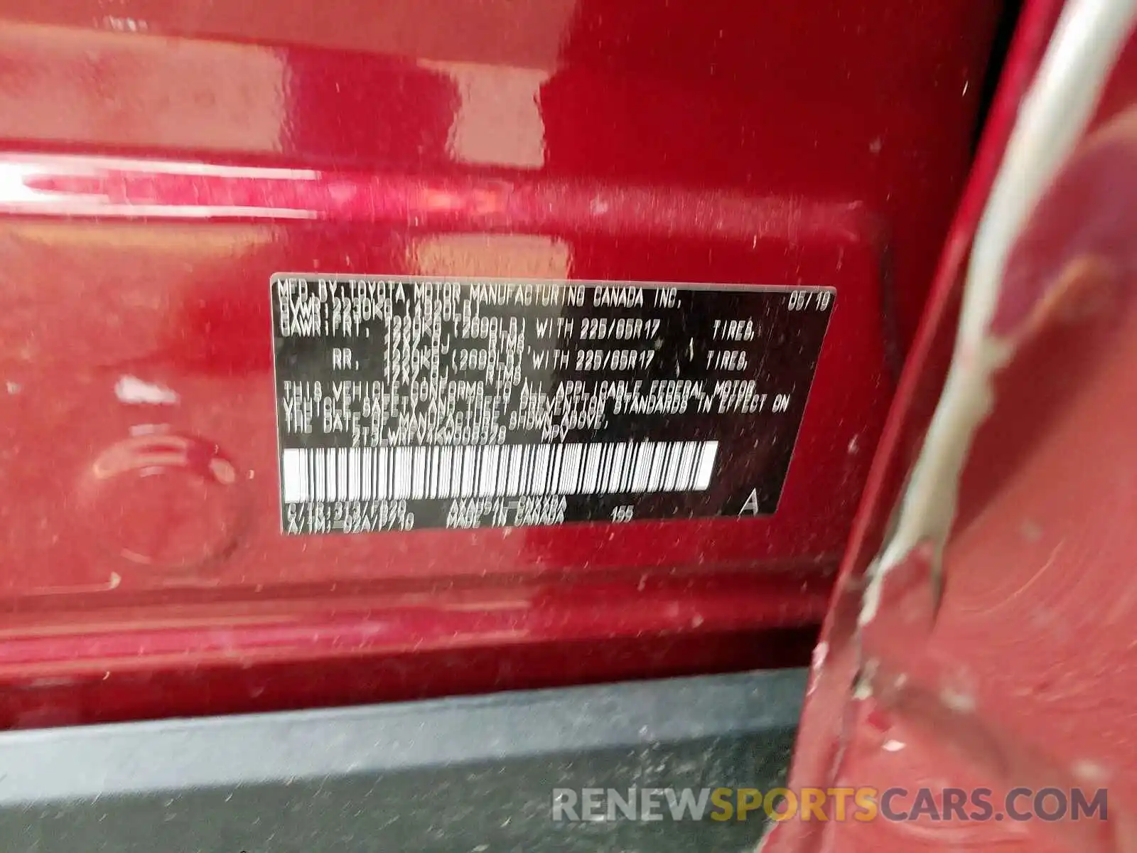 10 Photograph of a damaged car 2T3LWRFV4KW008328 TOYOTA RAV4 2019