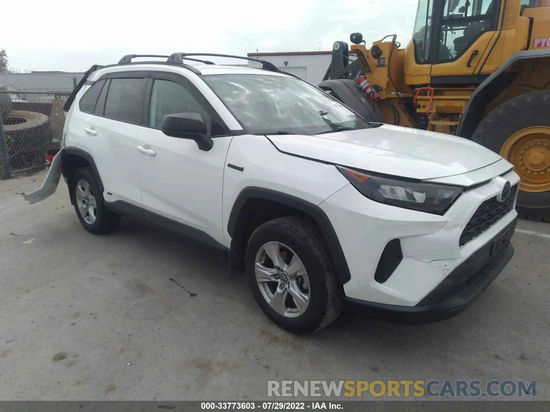 1 Photograph of a damaged car 2T3LWRFV5KW045436 TOYOTA RAV4 2019