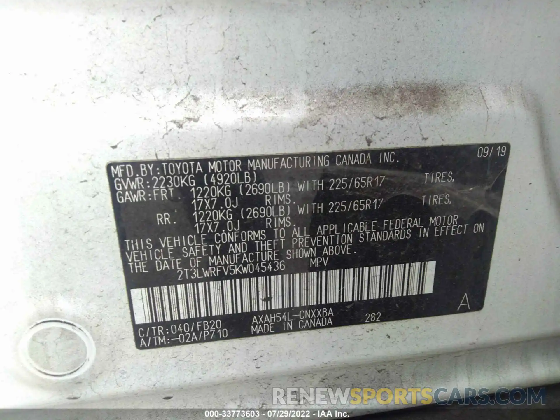 9 Photograph of a damaged car 2T3LWRFV5KW045436 TOYOTA RAV4 2019