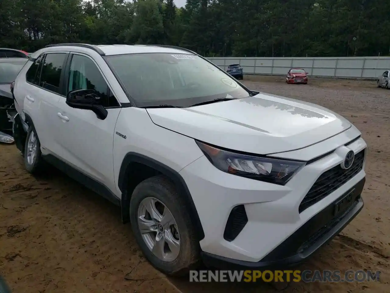 1 Photograph of a damaged car 2T3LWRFV6KW012199 TOYOTA RAV4 2019