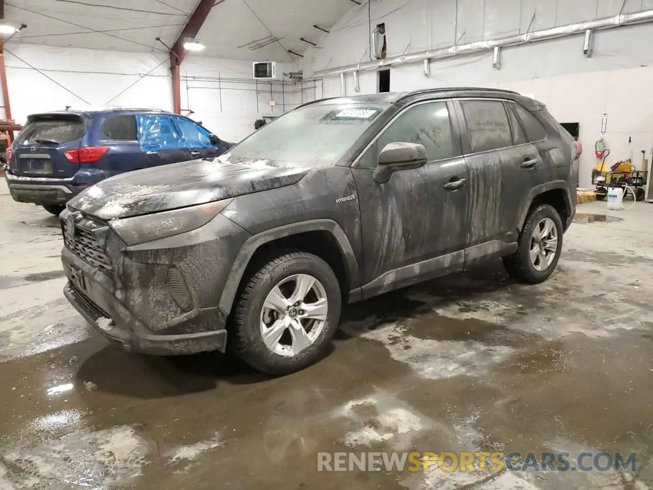 1 Photograph of a damaged car 2T3LWRFV7KW036060 TOYOTA RAV4 2019