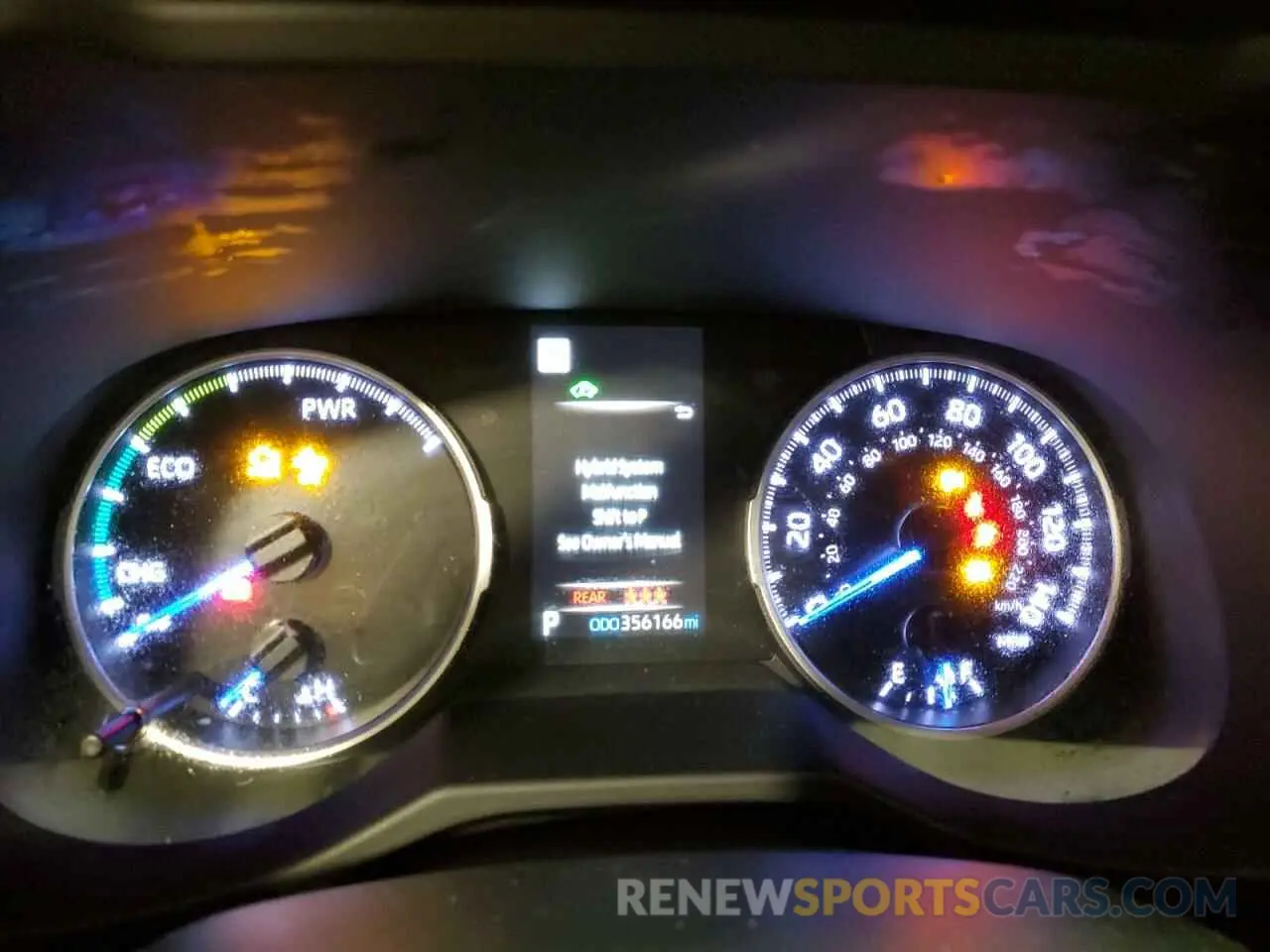 9 Photograph of a damaged car 2T3LWRFV7KW036060 TOYOTA RAV4 2019