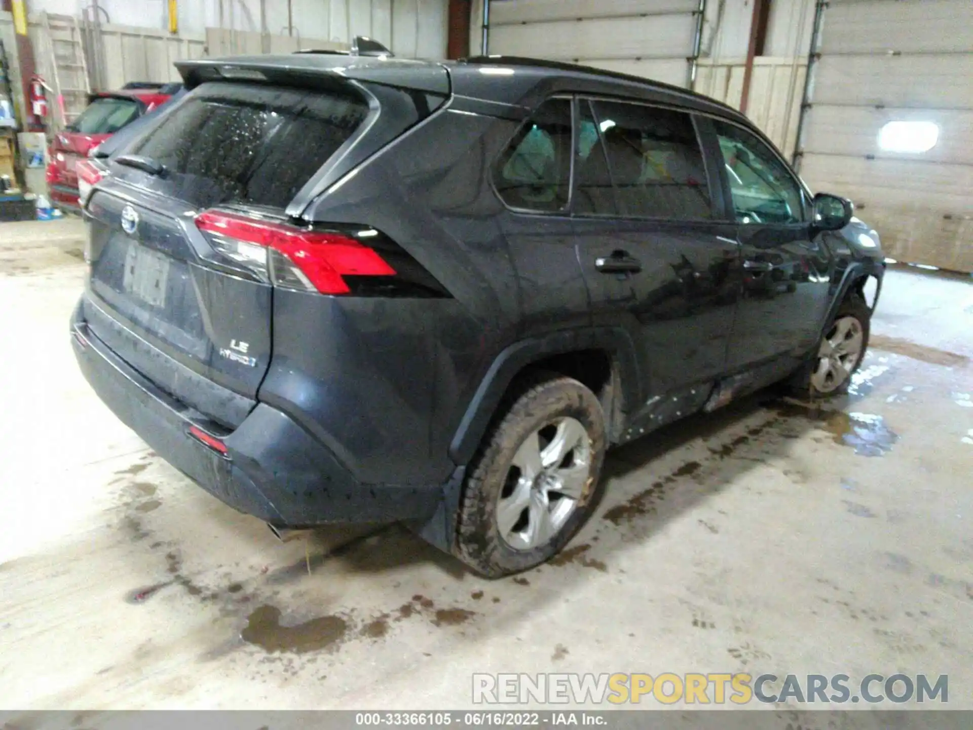 4 Photograph of a damaged car 2T3LWRFV7KW038746 TOYOTA RAV4 2019