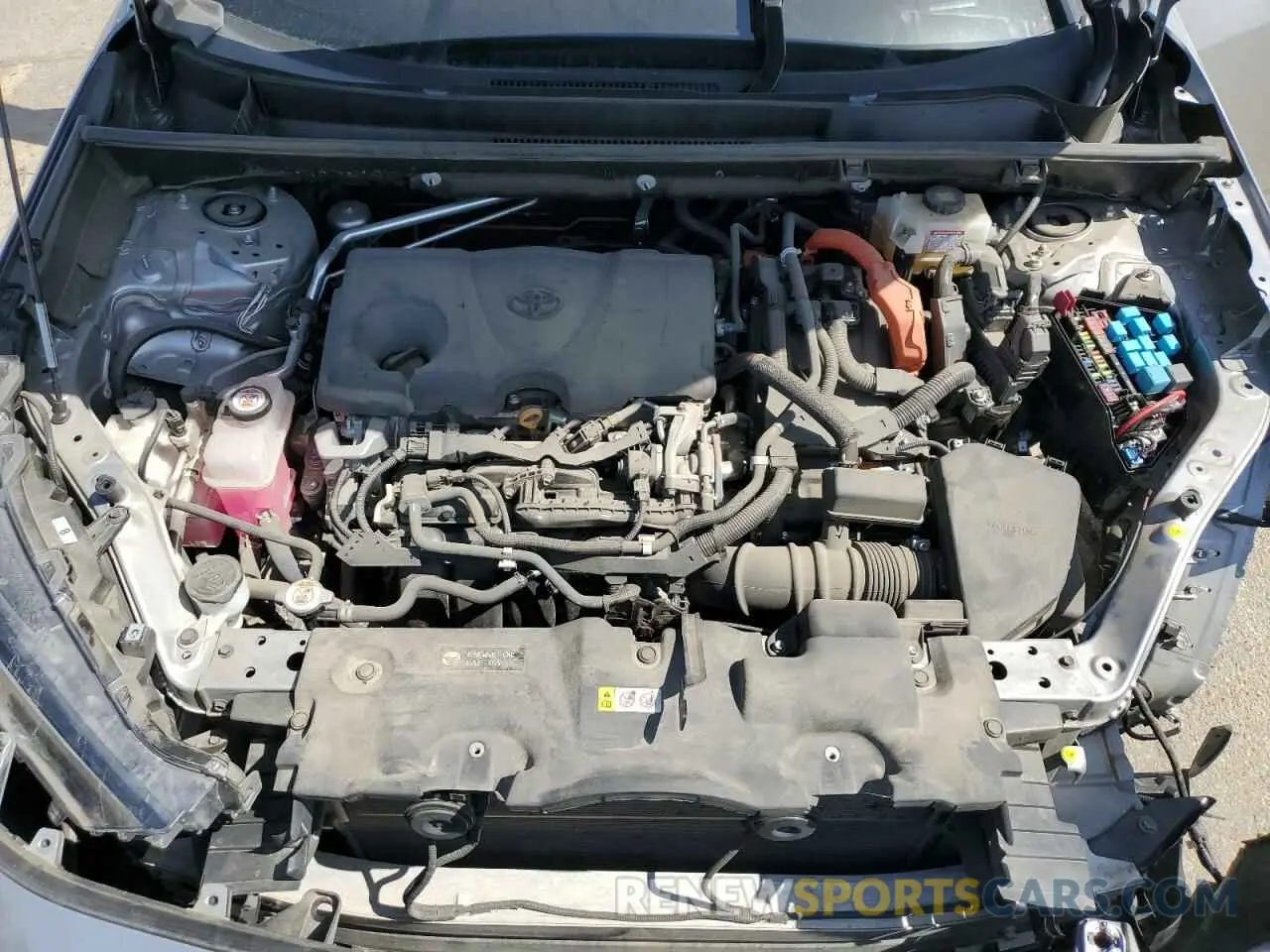 12 Photograph of a damaged car 2T3LWRFV8KW013984 TOYOTA RAV4 2019